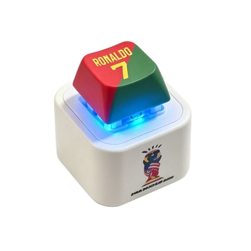 New Cristiano Ronaldo Button S - Woofer 评论和价格